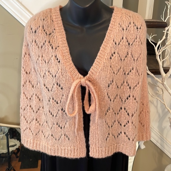Ann Taylor Loft Light Pink Wrap Shawl Cape Sweater Poncho Knit - Picture 11 of 12